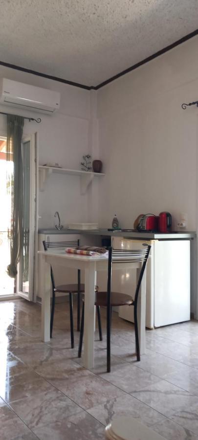 Nikis Apartments Ájosz Górdiosz Kültér fotó