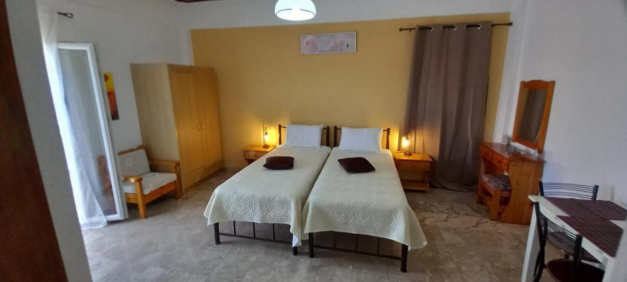 Nikis Apartments Ájosz Górdiosz Kültér fotó