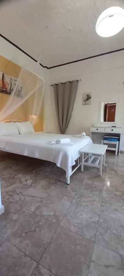 Nikis Apartments Ájosz Górdiosz Kültér fotó